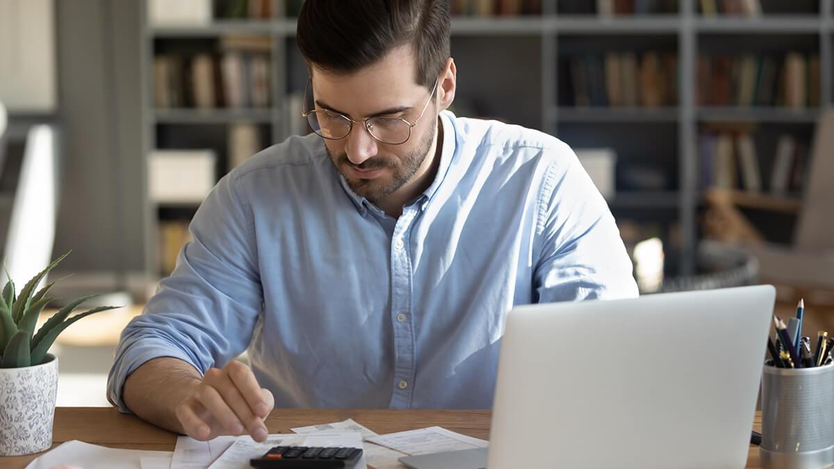 male home seller getting ready to sell his house