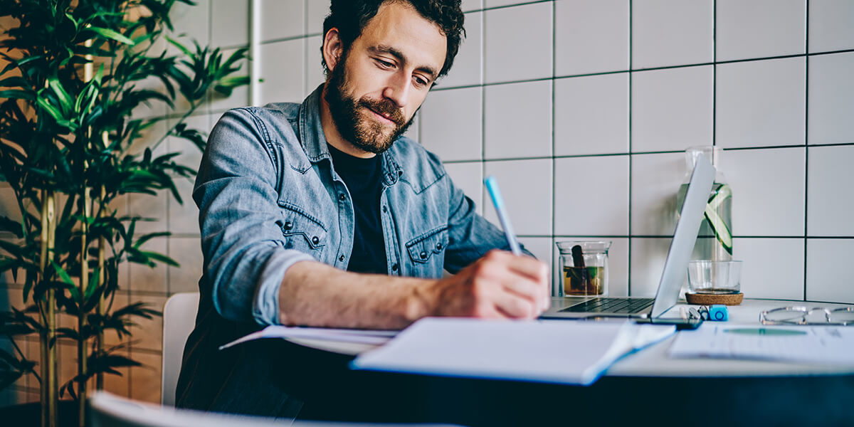 Selling a House in a Trust After Death When a Relative Dies