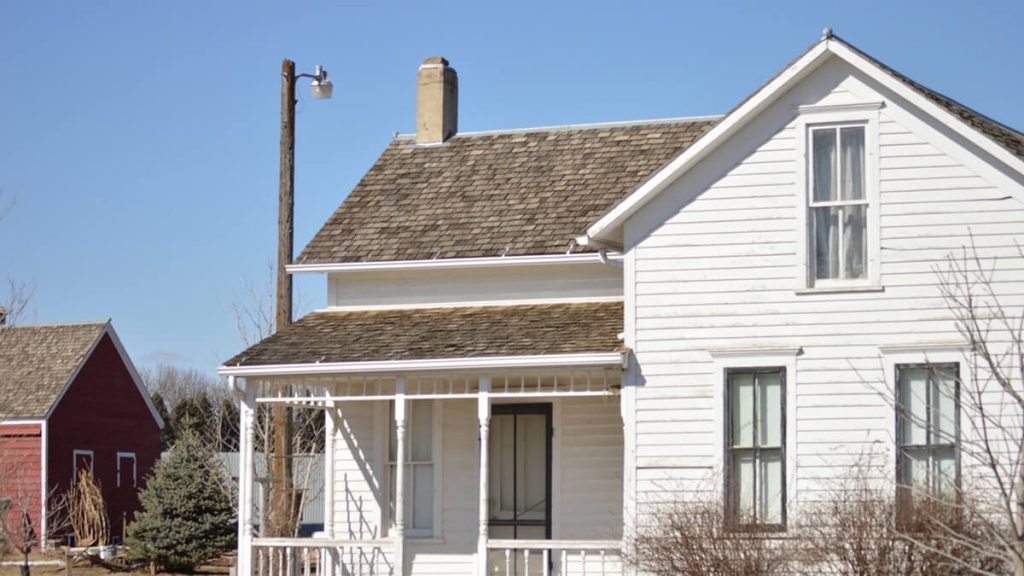 What Do You Have to Disclose When Selling a House?