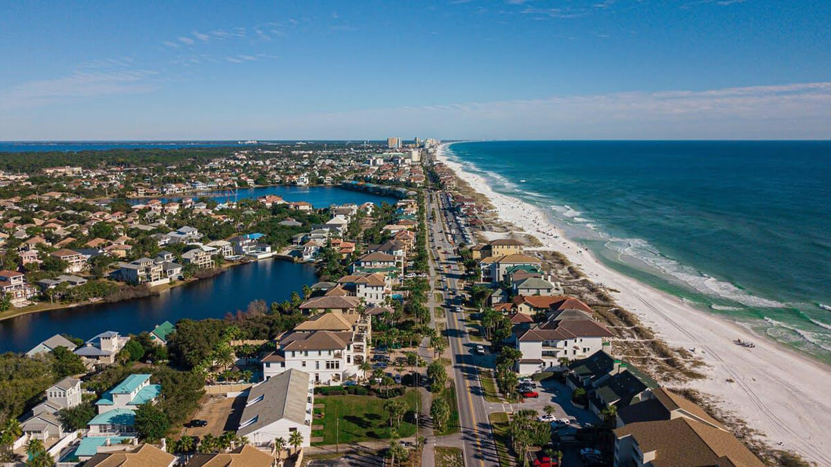 florida coastline with housing