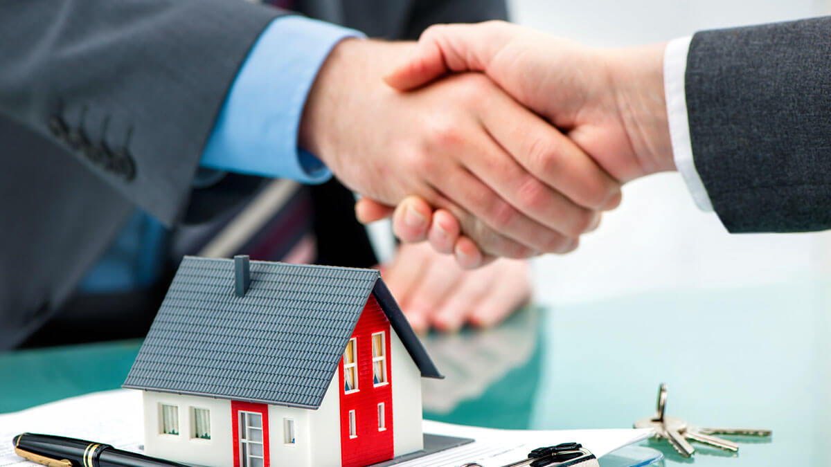 How To Handle Multiple Offers On a House
