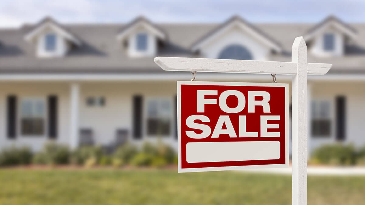 Can I Sell a House With Renters In It?