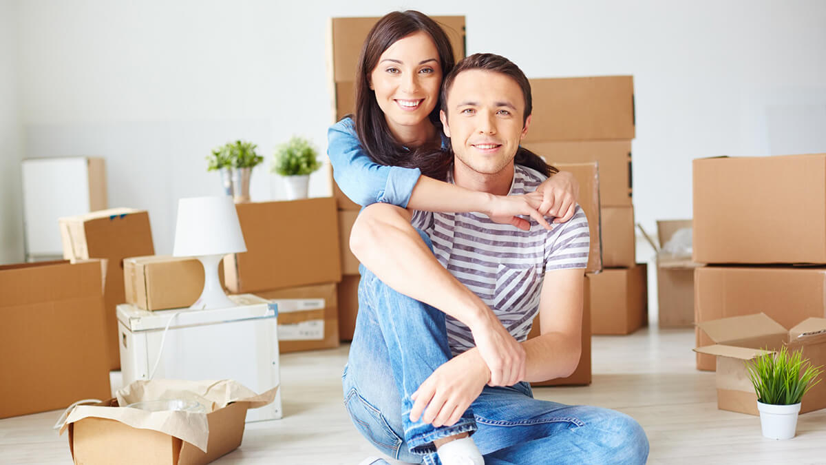 couple preparing for moving out of their house