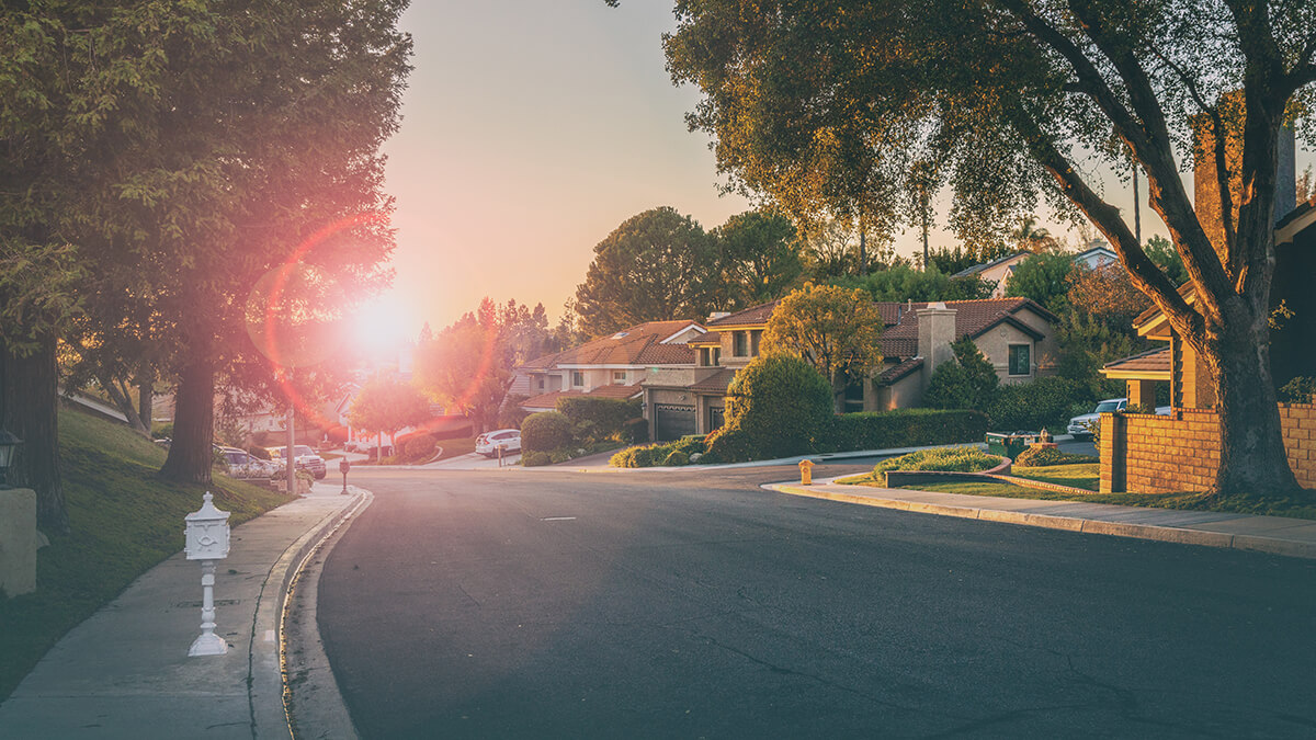 9 Red Flags Your Neighborhood is Lowering Your Property Value