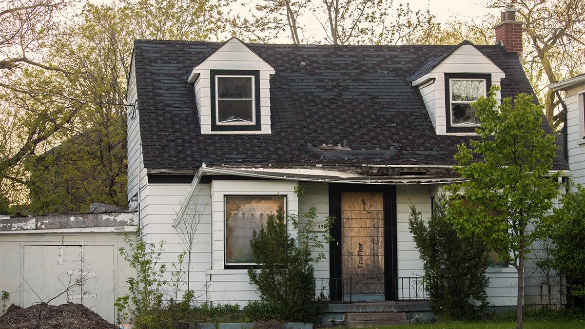 How to Sell a Condemned House: The Ultimate Insider’s Guide