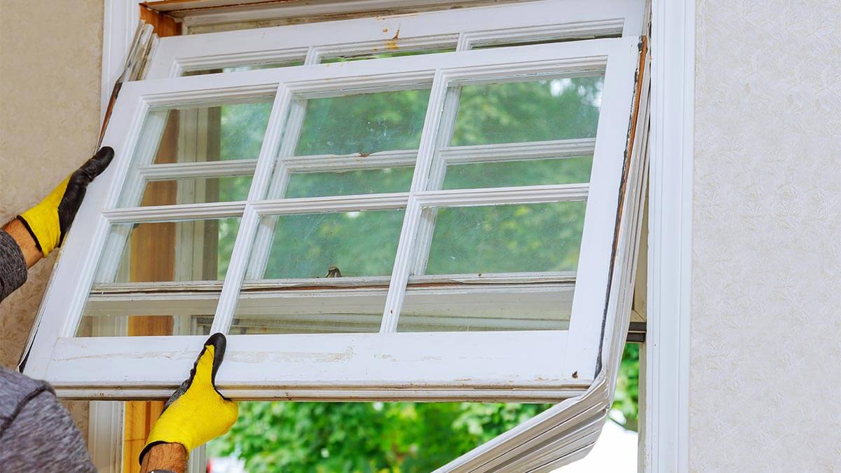 Selling a home with old windows