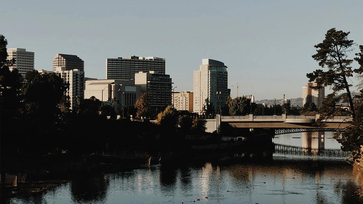 6 Cash Home Buyers in Oakland For a Fast Sale in 2025