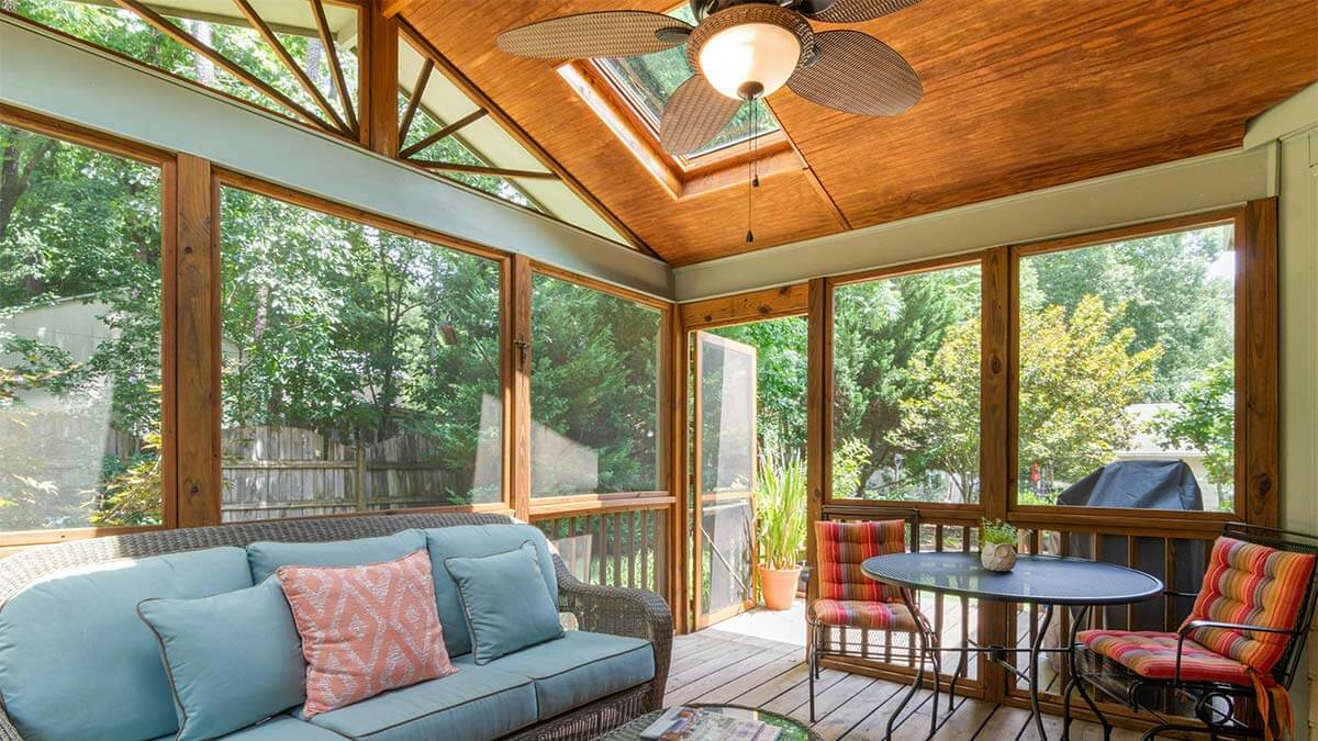 Cost to build small screened porch