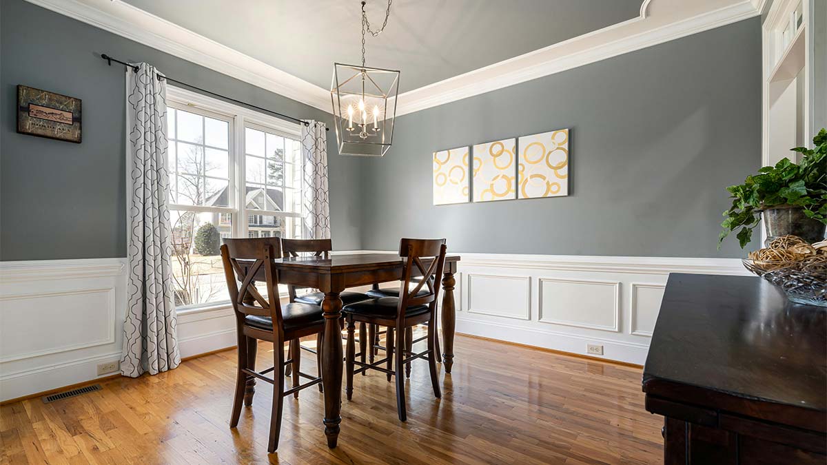 Does wainscotting add value?