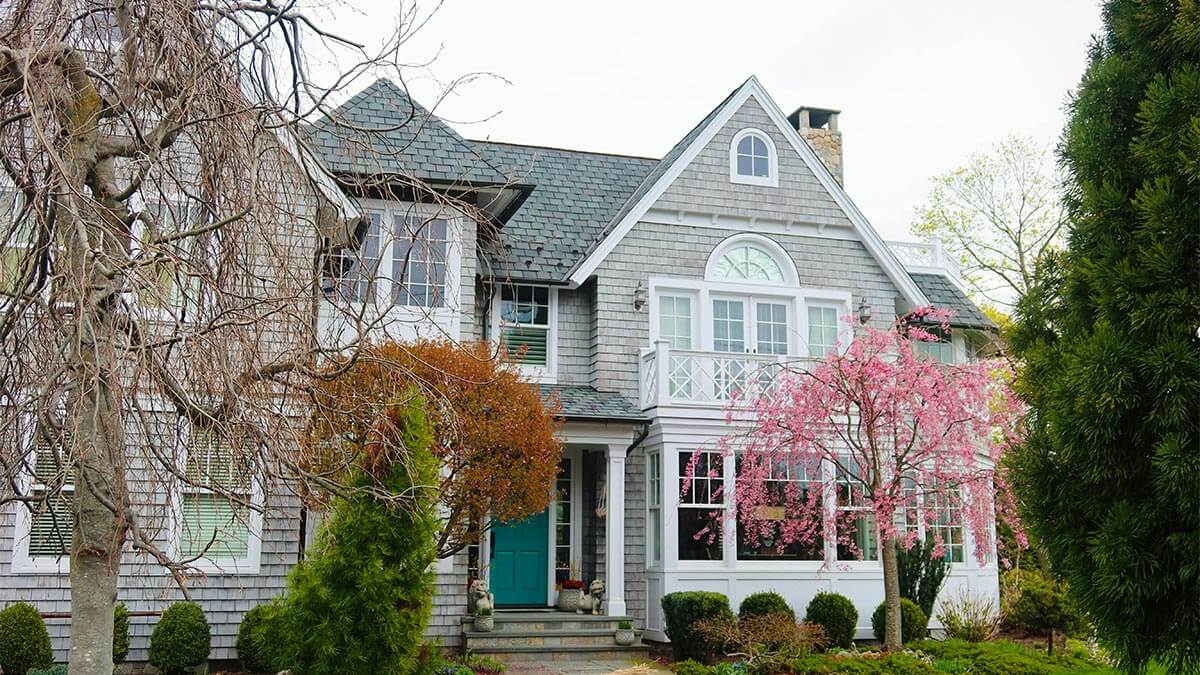 How much house can I afford with 150k salary?