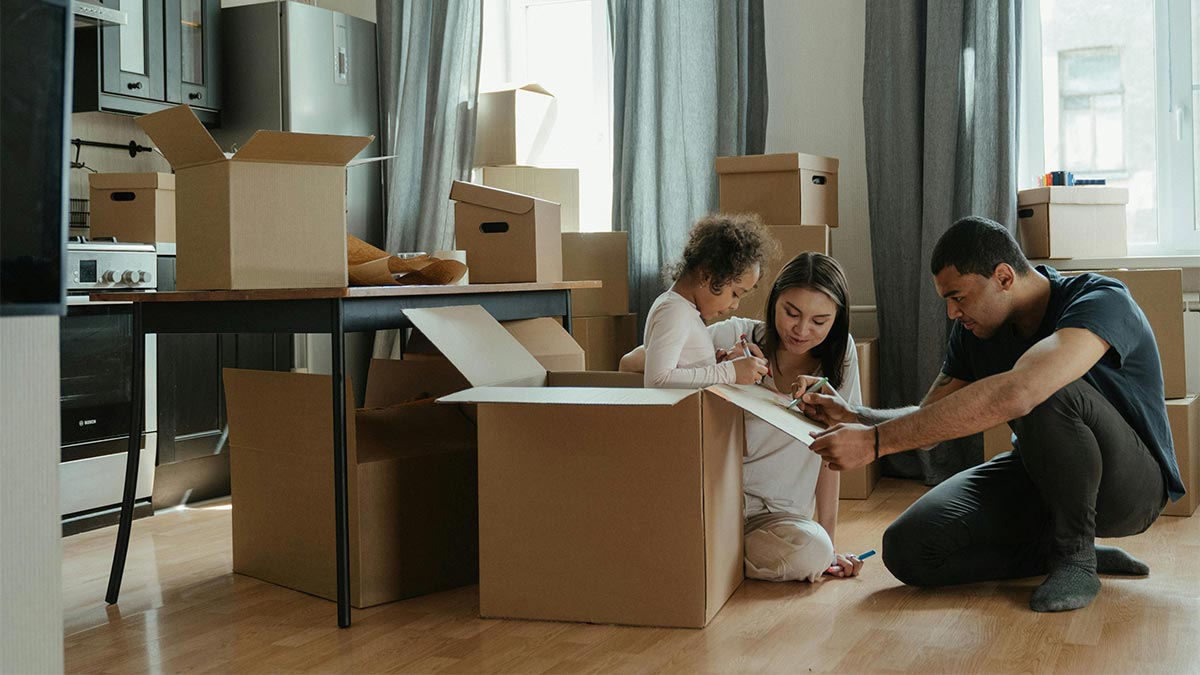 How much does it cost to move across country?