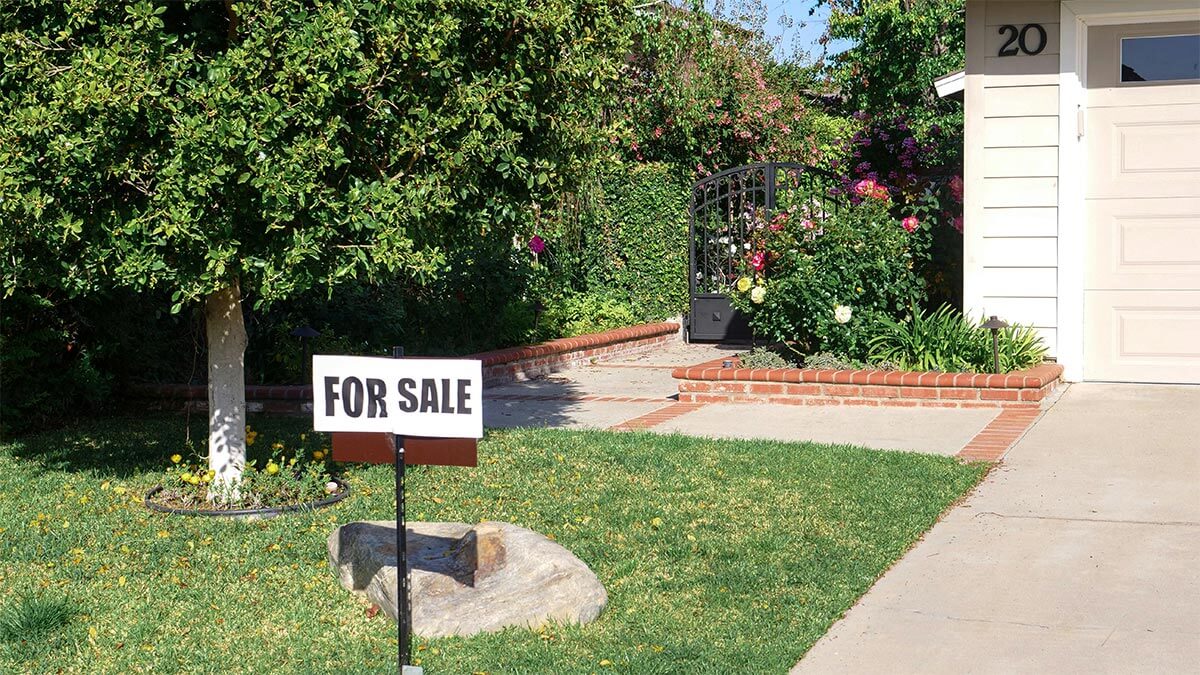 Purchasing a forclosed home